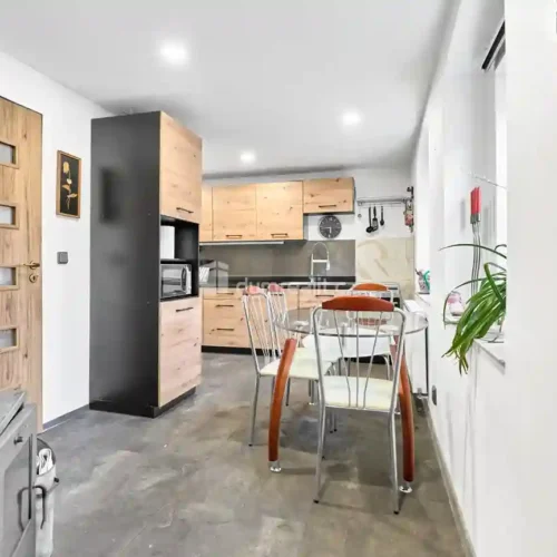 kuchyň s jídelním koutem rodinný dům Oloví