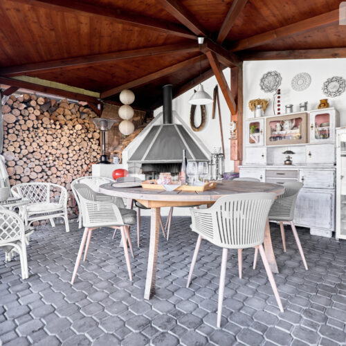 pergola k bytu se zahradou